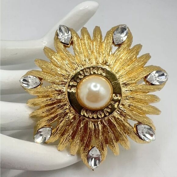St. John brooches  - Picture 6 of 9